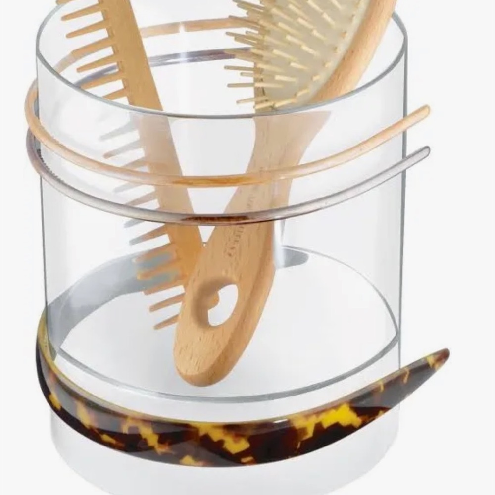 Scunci headband holder with space in the middle for scrunchies or brushes